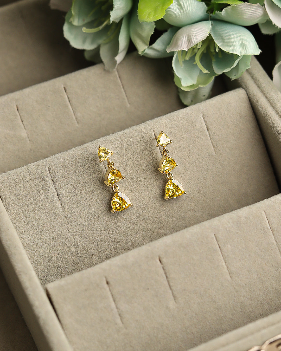 14K Gold Earrings, Thick Gold Hoop Earrings, Chunky Gold Hoops – AMYO  Jewelry
